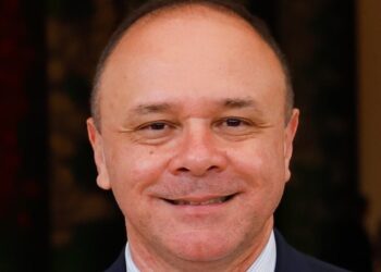 Prefeito do PL vê denúncia ressurgir após mudança temporária no comando da PGJ