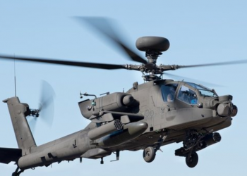 Trump acusa o Irã de derrubar helicóptero dos EUA e promete resposta militar